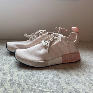 Adidas Ultraboost women’s — light pink💕